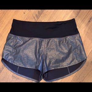 Lululemon shorts sz8